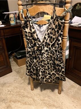 3/$30 Fashion Nova Tan and Black Leopard Wrap Romper Size 2X